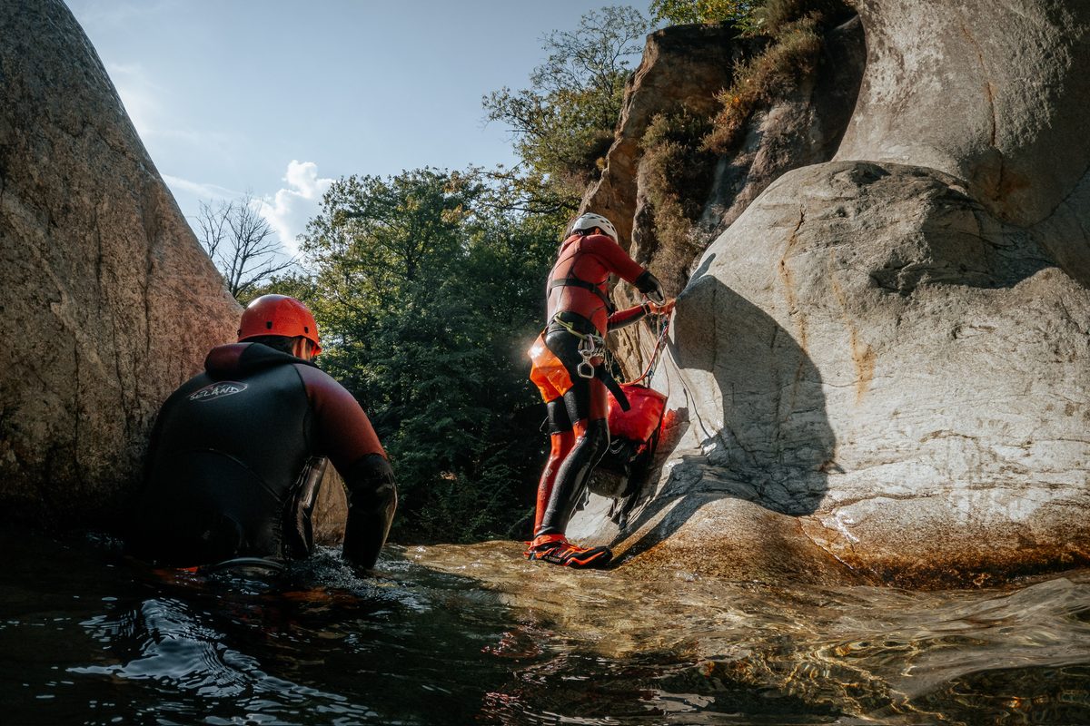 Boggera Gruppe im Wasser